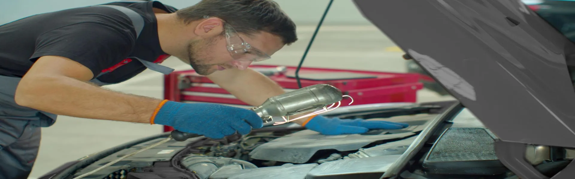 Dichtigkeitsprüfungen, Dichtheitskontrollen an Klimaanlagen, Kälteanlagen, Wärmepumpen