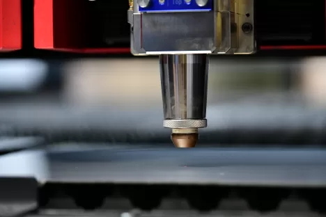 Soudage et découpe aux gaz laser