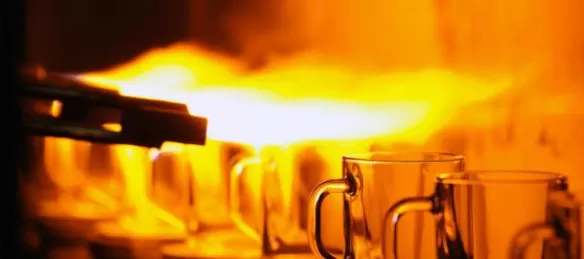 Flammpolieren Brenner bei der Glasherstellung